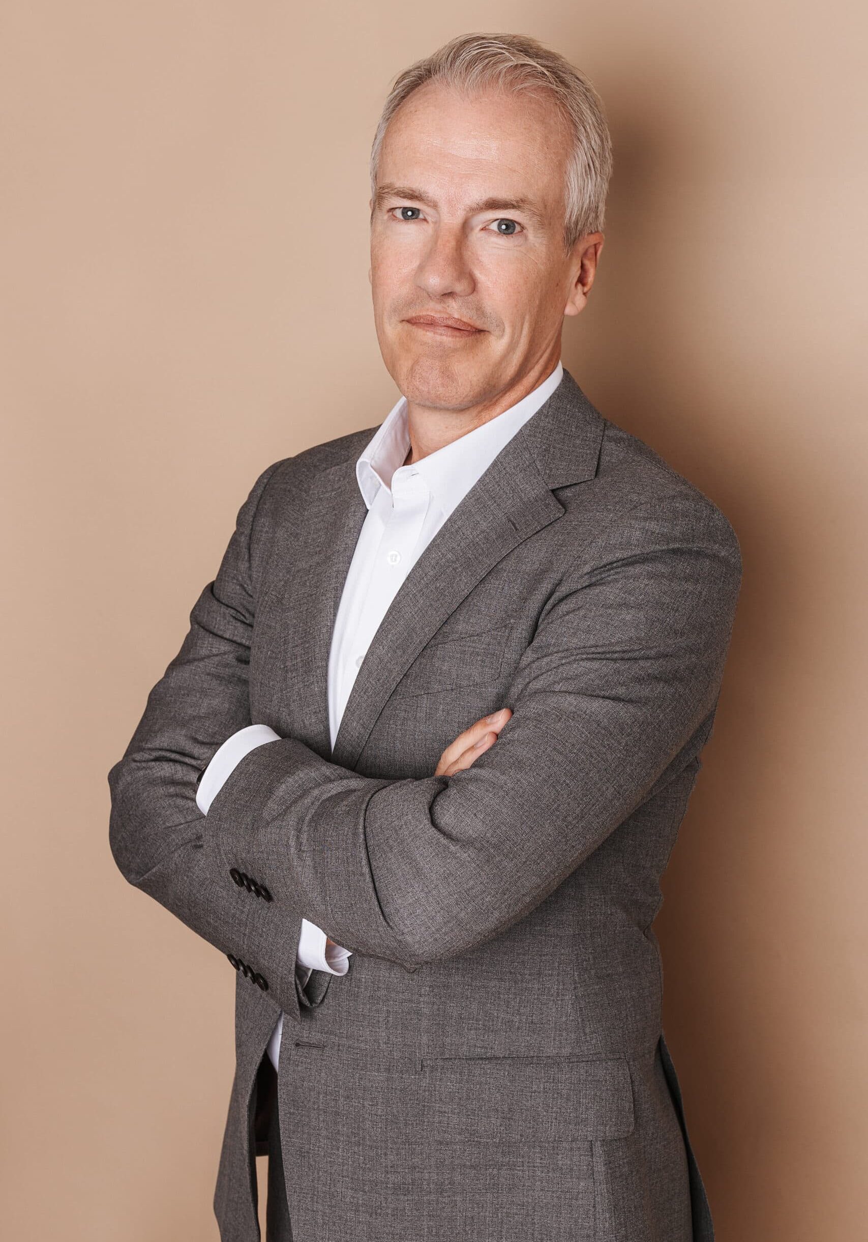 Tim Schwarzburg Tim Schwarzburg